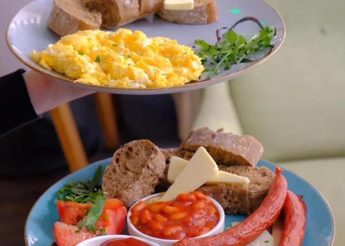 Black Gold Center בית אירוח *