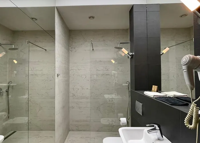 Black Gold Center בית אירוח שורזוב